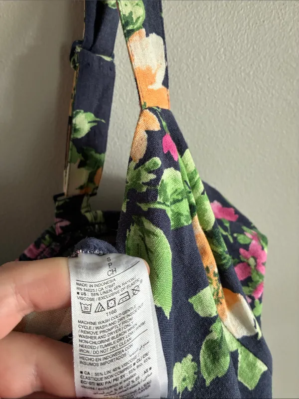 Old Navy Floral Linen Blend Jumpsuit Small Navy Wide Leg Smocked Back - Image 8