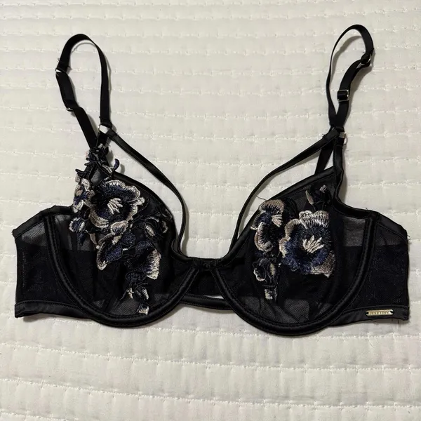 Bluebella Mesh Floral Cage Bra Black Blue Size 32C Strappy Flower Applique - Image 7