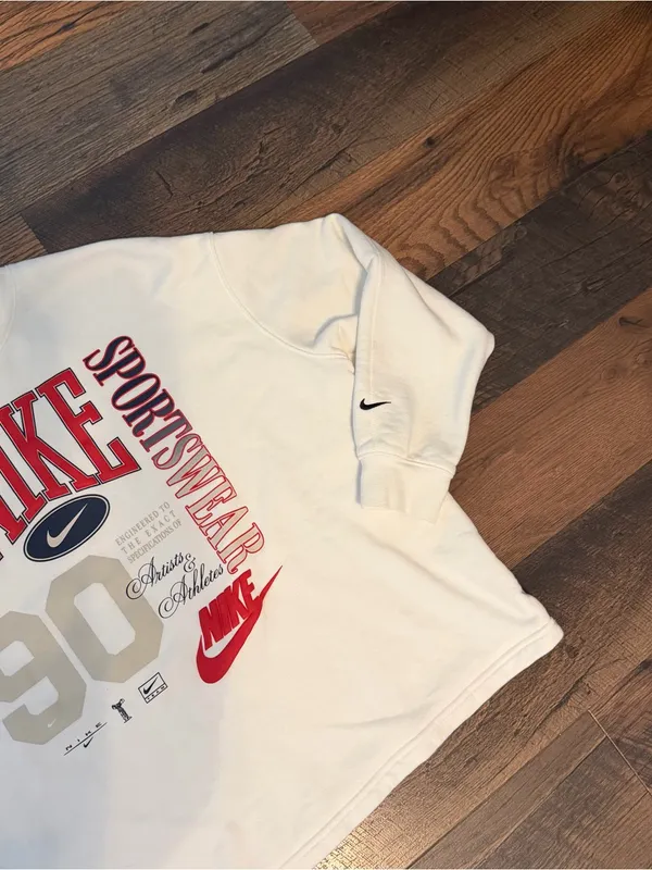 Women’s Nike Oversized Crewneck Size Large - Image 3