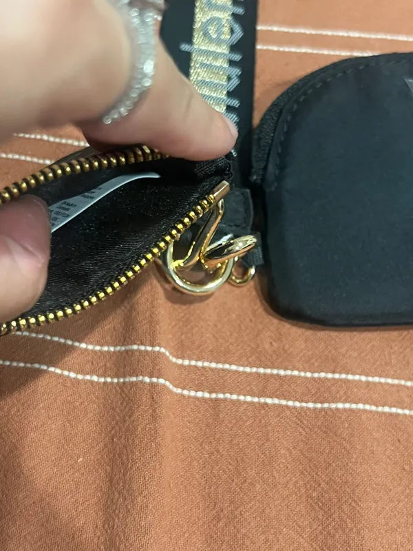 Lululemon Dual Wristlet NWT Black & Gold - Image 4