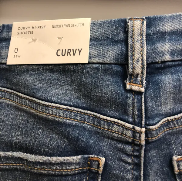 American Eagle High Waisted Shorts - Image 3