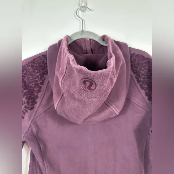 Lululemon Scuba Hoodie Floral‎ Flock Plum Zip Up Jacket Women’s Size 8 - Image 7