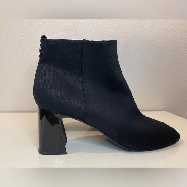 NYDJ Women's Cheree High Block Heel‎ Fabric Ankle Black Boots Size 10 M - Image 3