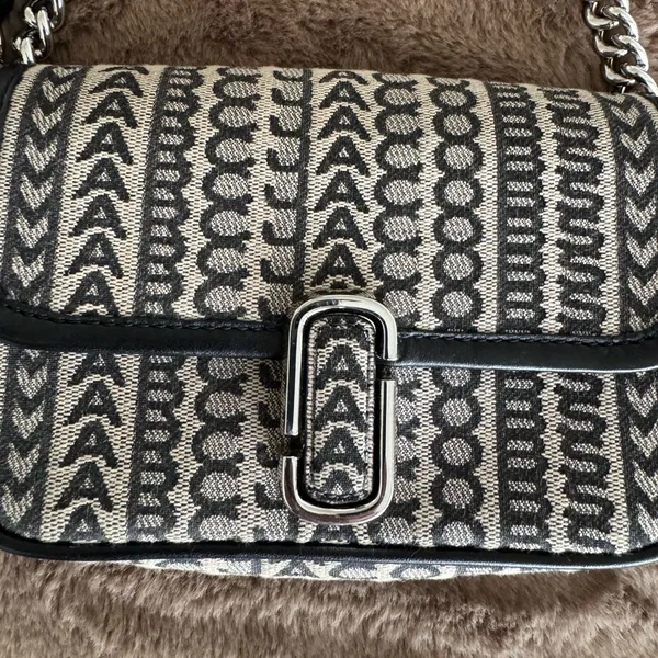 🛎️ Clearance MARC JACOBS THE MONOGRAM J MARC MINI SHOULDER BAG  Black Multi - Image 3