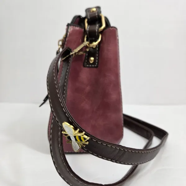 Chic Bumblebee Faux‎ Leather Handbag / Crossbody - Image 5