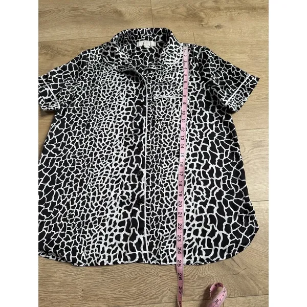 NWOT‎ Womens Loft black white leopard print satin button up shorts pajamas MP SP - Image 11