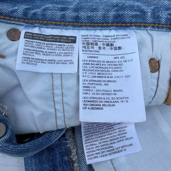 Levi's 501 Mid Rise Cutoff Denim Shorts Light Wash Distressed Patchwork‎ Sz 26 - Image 9