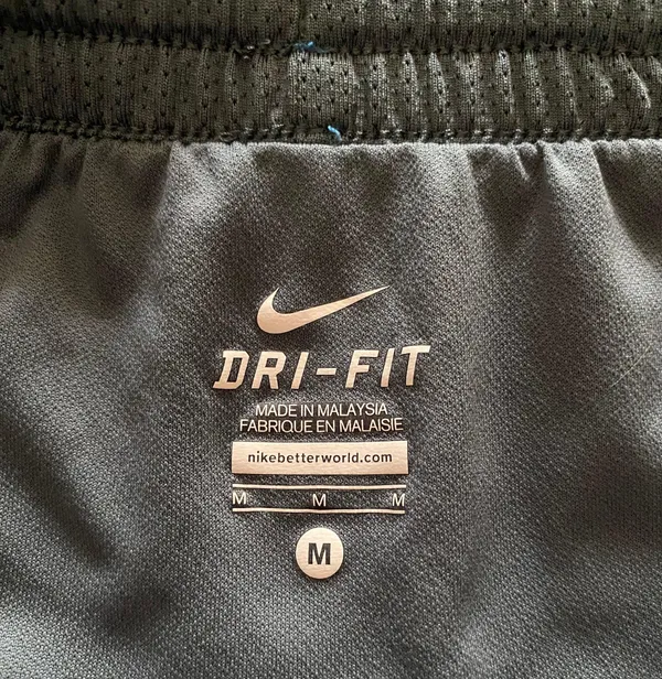 Blue and gray dri fit shorts, elastic waist, inside pocket, excellent condition, size medium Measurements: Waist: side to side 14-17 inches - Image 8