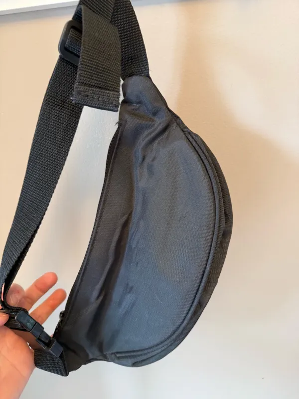 Glamorous Lakorus Black Hiking Waist Pack - Image 5