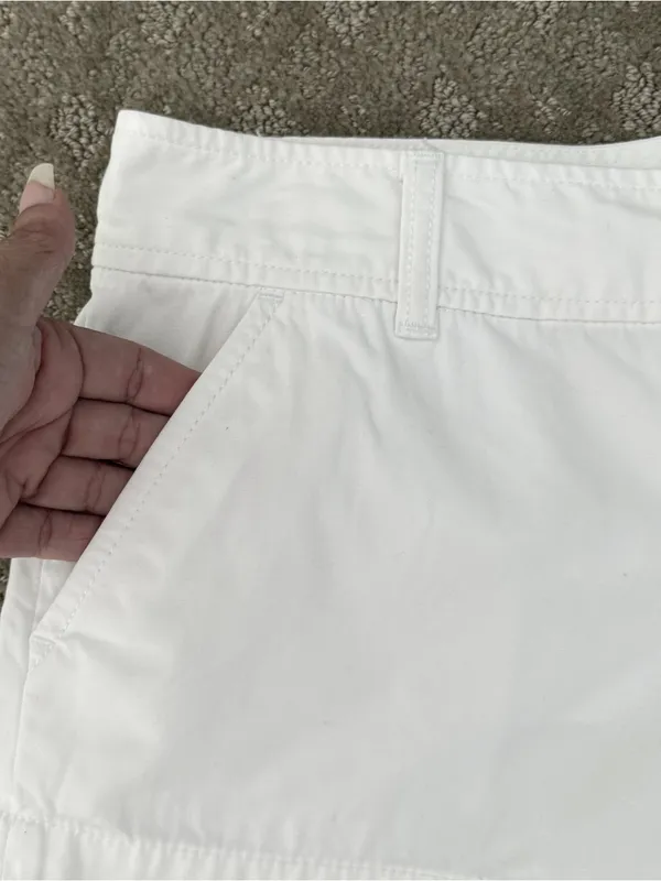 Lilly Pulitzer Solid White Flat Front Low Rise Chino Shorts 2 2.5 Inch Inseam - Image 4