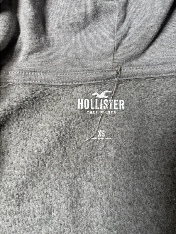 Hollister Crop Zip-Up - Image 3