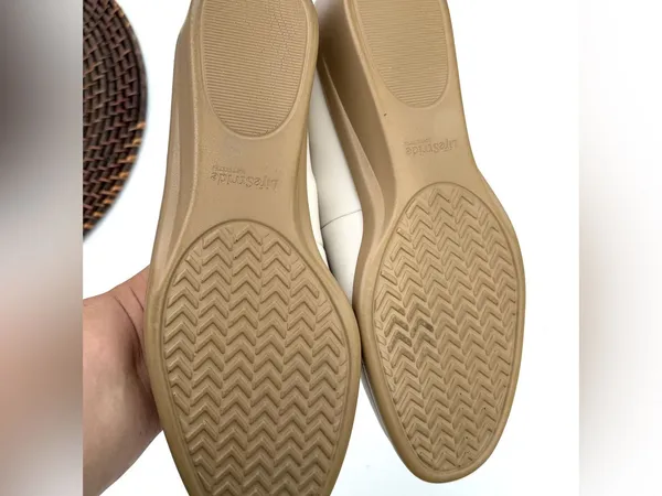 LiftStride Womens Shoes Beige Mini Wedge Loafer Slip On Size 10W - Image 7