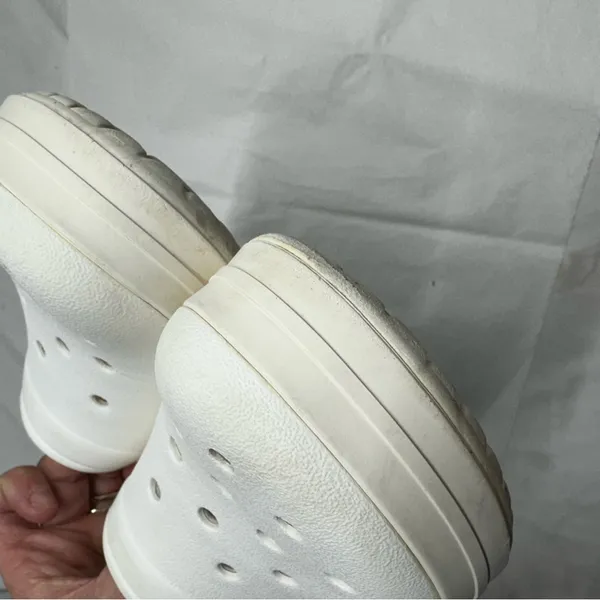 Crocs Classic Clog Sz: M:7/W:9 Bright Crisp White Lightweight Comfort Minimalist - Image 7