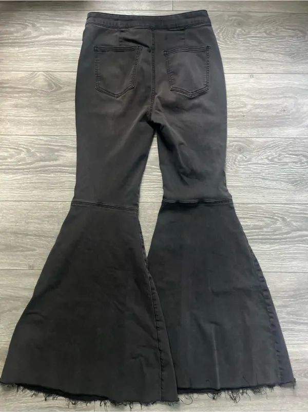 We the Free Washed Black Super Flare Bell Bottom Denim Jeans Retro Boho Size 29 - Image 2