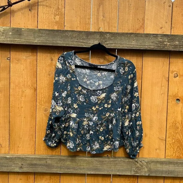 American eagle blue floral cropped babydoll top size medium‎ - Image 2
