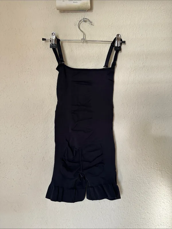 NEW‎ SKIMS Seamless Sculpt Butt Lifting Open Bust Bodysuit in Onyx Size M - Image 7