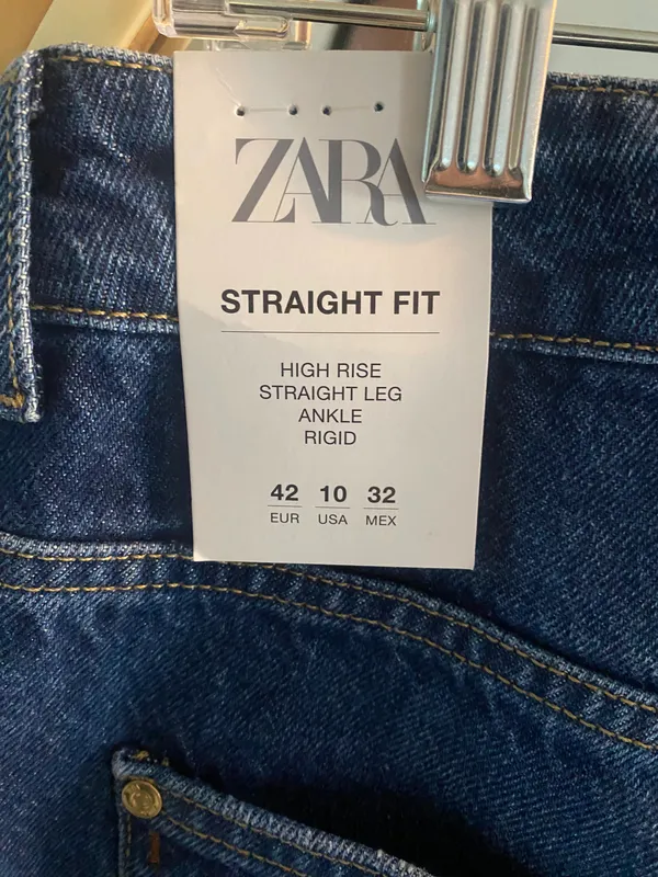 High Rise Straight Leg Jeans Medium Wash - Image 2