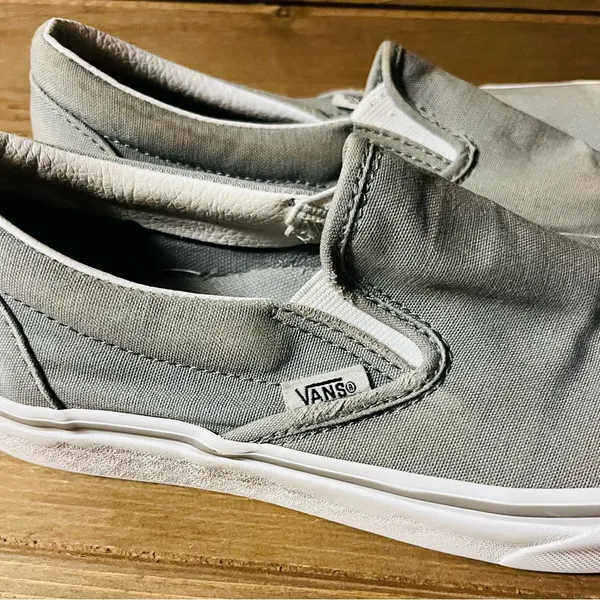 Vans grey slip on men's size 6 women's 7.5 - Image 3