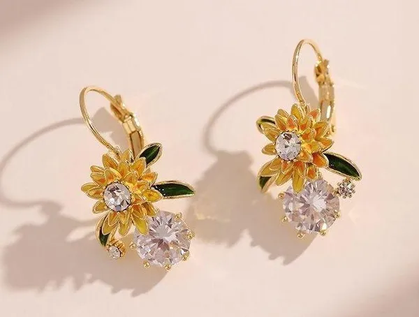 Crystal Daisy Flower Dangle Drop Earrings for Women,Elegant Flower Earrings - Image 4