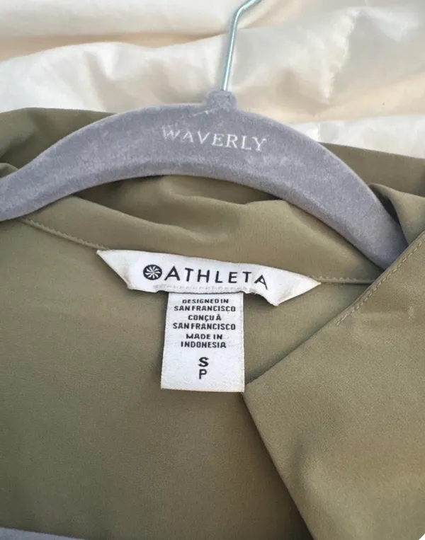 Athleta olive green athletic romper/jumpsuit  - Image 4