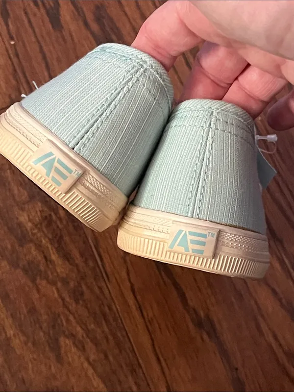 American Eagle Light Blue Canvas Lace-Up Sneakers - Image 9