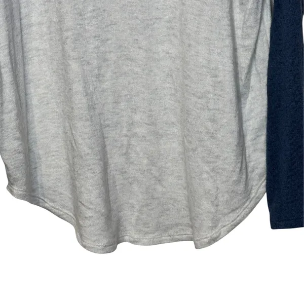 American Eagle Womens Top Soft & Sexy Plush Raglan Sleeve White Blue Medium - Image 3