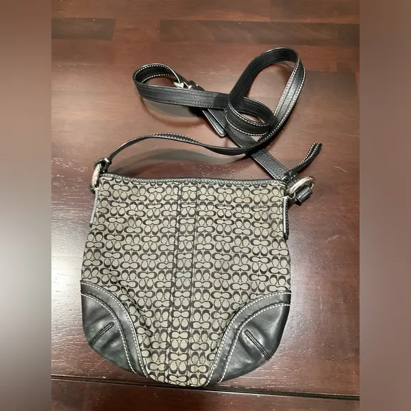 Vintage Coach‎ Canvas And Leather Signature Logo Crossbody Bag - Image 2