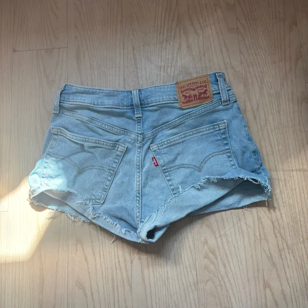 Levi’s A-Line Shorts - Image 2