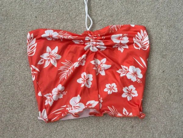 SheIn Floral Halter Top - Image 2
