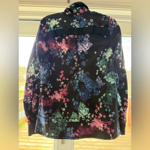 Lululemon Run: Bandit Jacket - size 8 - Image 2