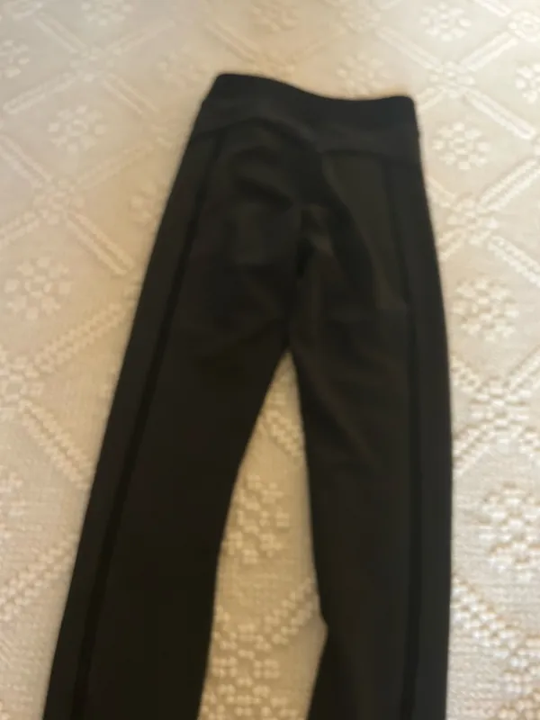 Alo Yoga Leggings - Image 3