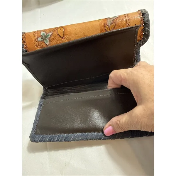 Vintage Tooled Leather Geraldine Wallet Womens Butterfly Floral Design - Image 8