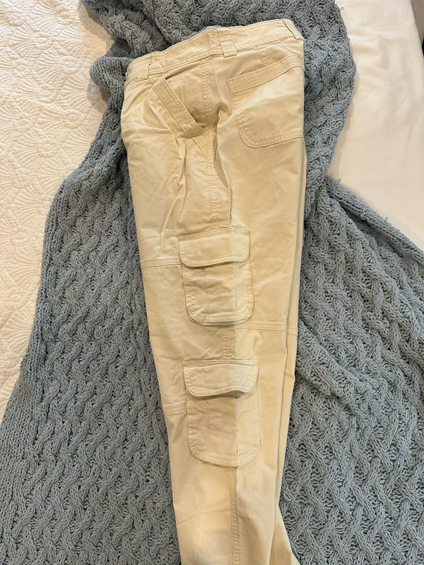 Abercrombie Relaxed Curve Love Cargo Pants - Image 5