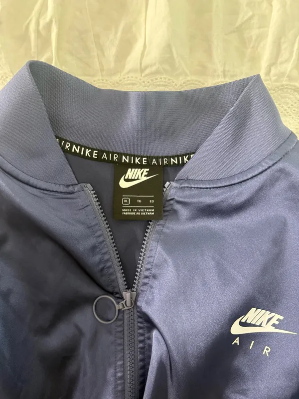 Nike Windbreaker Zip-Up - Image 3
