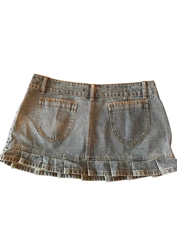 Edikted Pleated Hem low rise Washed Denim Mini Skirt Y2K, festival Western XL - Image 4