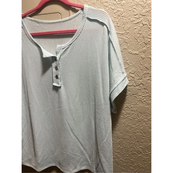 Woman’s Blue Short Sleeve Shirt Woman’s Size 2X - Image 2