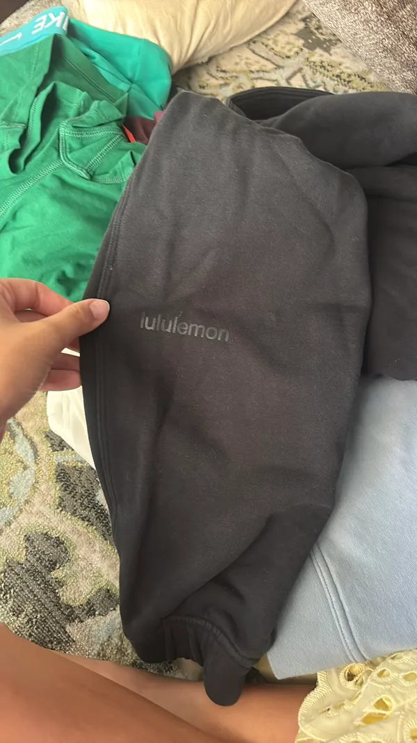 Lululemon Joggers - Image 4
