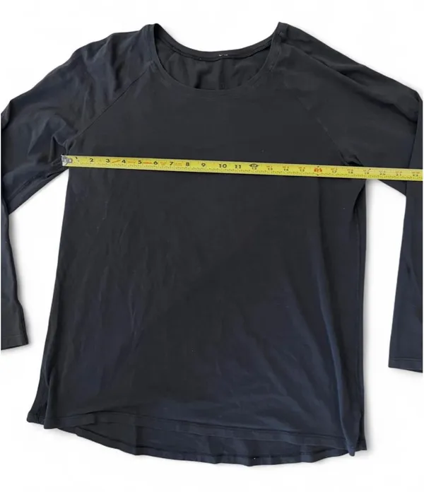 Lululemon Black Long Sleeve Shirt - Image 4