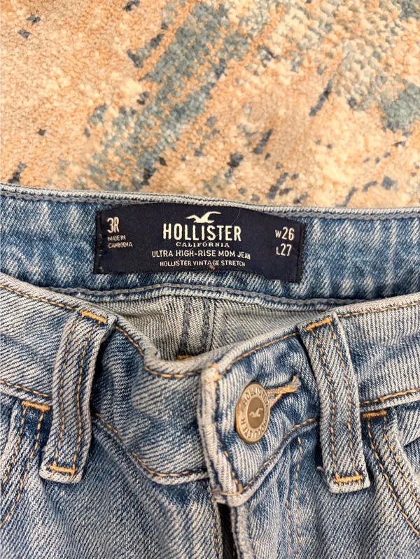 Hollister Jeans - Image 3