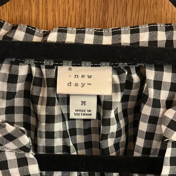 A New Day Black and White Gingham V-Neck Puff 3/4 Sleeve Oversized Top - Image 6