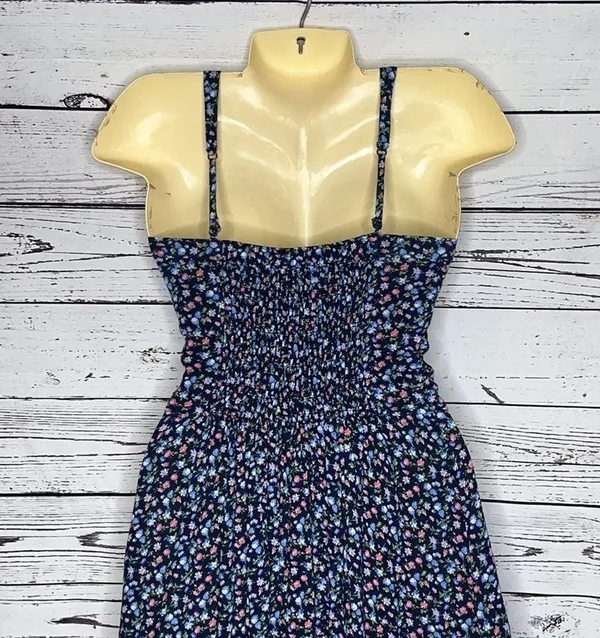 Abercrombie & Fitch NWT Size S Blue Floral Print Smock One Piece Shorts Romper - Image 4