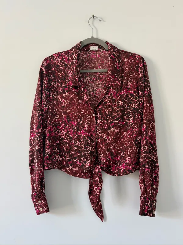 Wilfred Aritzia Silky Tie Front Button Down Abstract Brown Fuschia Blouse Small - Image 2