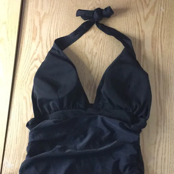 New Women’s 1pc Swimsuit Padded Ruched Medium Black - Image 6
