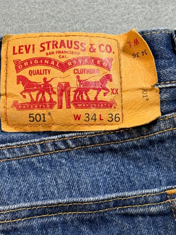 Men’s dark was 501 Levi’s jeans  - Image 7