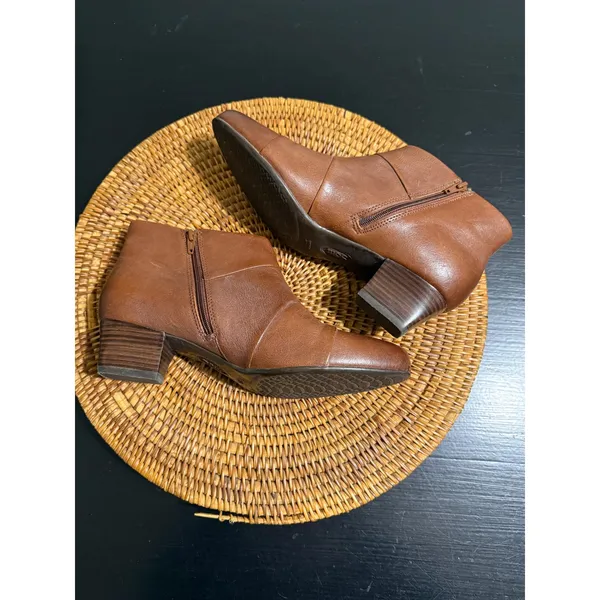 Sofft Womens Brown Leather Pleated Ankle Boots 8.5M 1082100 - Image 4