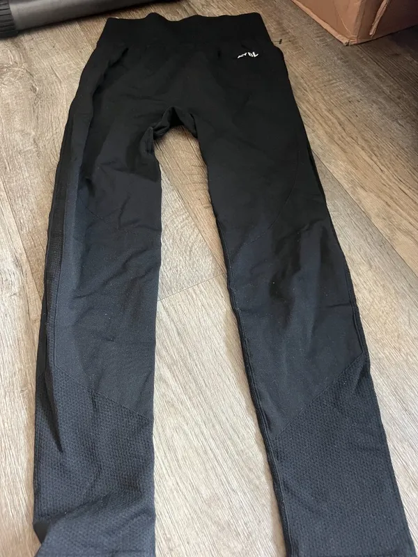 AYBL small black leggings - Image 5