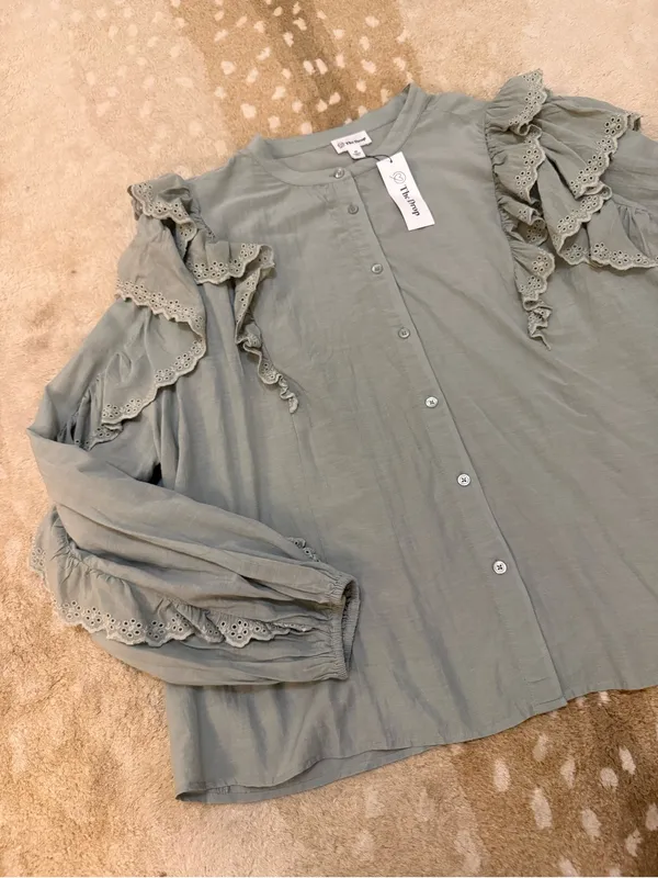 The Drop Arianna Ruffle Blouse 3X Iceberg Green Eyelet NWT - Image 4