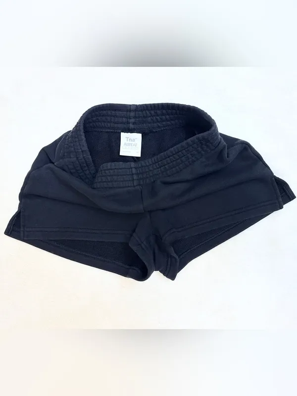 Aritzia TNA Airy AF Fleece Mid-Rise 2" Sweatshorts – Black – XXS - Image 5