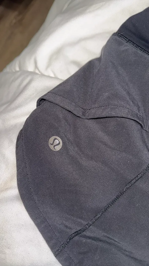 Lululemon Speed Up Shorts 2.5" - Image 4