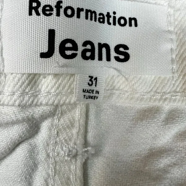 Reformation Charlie High Rise Jean Shorts in Vintage White Size 31 - Image 10